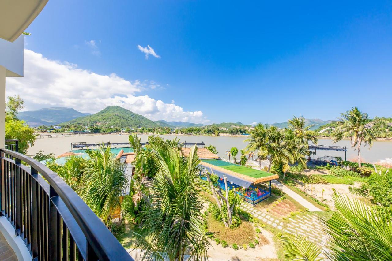 Oyo 426 Klaus Resort Nha Trang Exterior foto