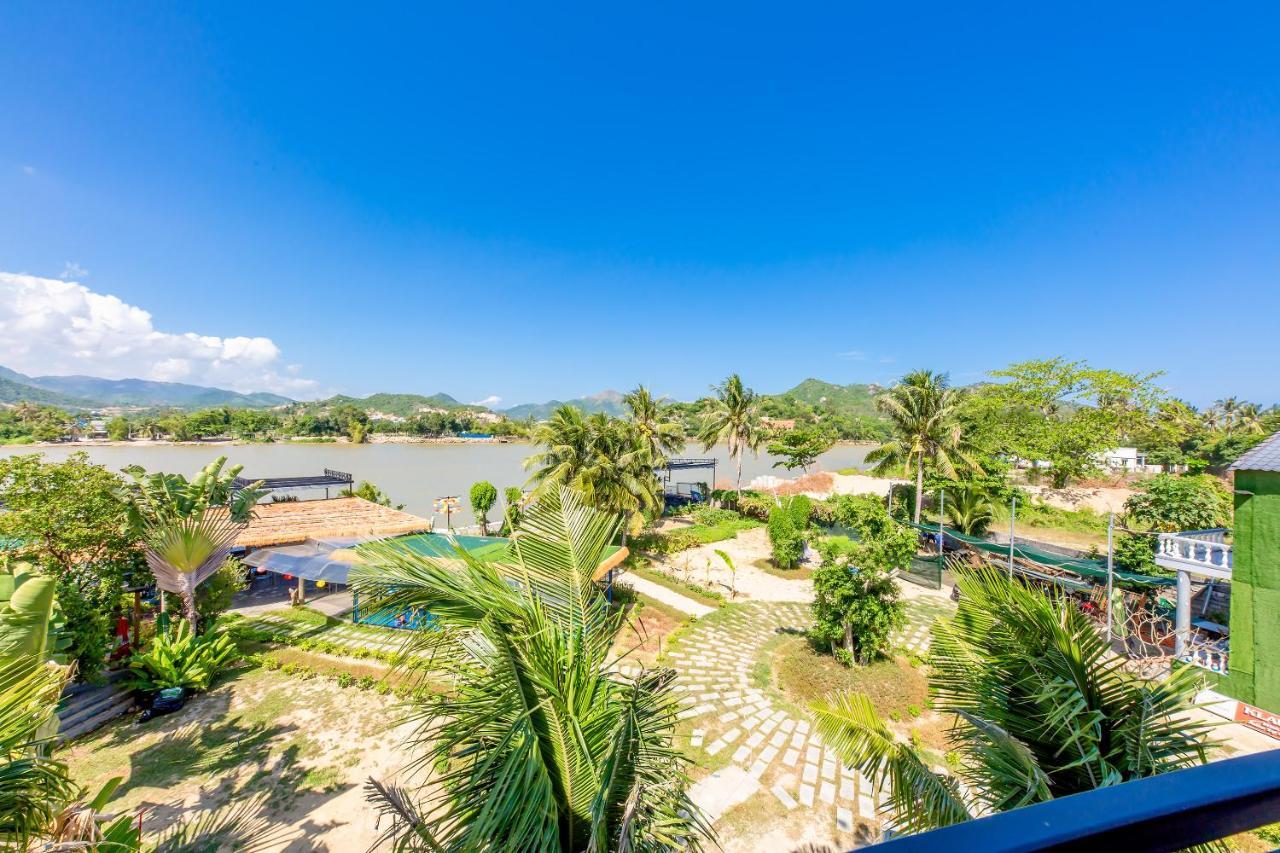 Oyo 426 Klaus Resort Nha Trang Exterior foto